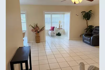 407 Feltham Trail Unit B #48, Sun City Center, FL 33573 - Photo 6