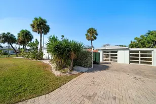 737 Bruce Ave, Clearwater, FL 33767 - Photo 40