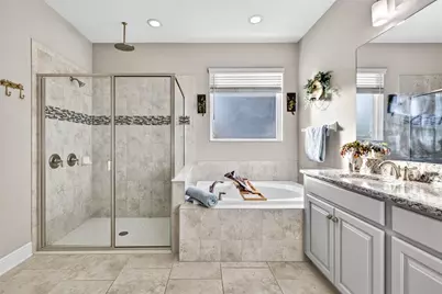 30801 Parrot Reef, Wesley Chapel, FL 33545 - Photo 34