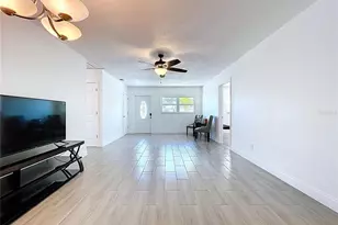 5806 Liverpool Dr, Tampa, FL 33615 - Photo 10