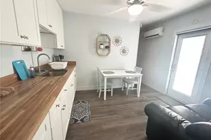 8656 Magnolia Dr, Seminole, FL 33777 - Photo 14