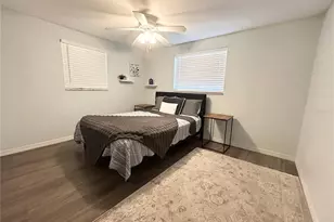 8656 Magnolia Dr, Seminole, FL 33777 - Photo 10