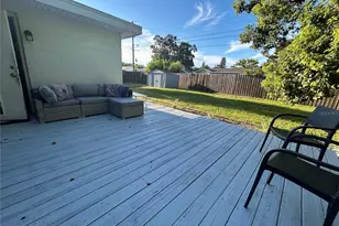 8656 Magnolia Dr, Seminole, FL 33777 - Photo 16