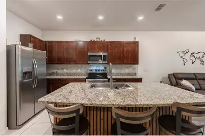 3327 Pleasant Willow Court, Brandon, FL 33511 - Photo 8