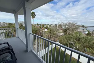 13117 4th St E, Madeira Beach, FL 33708 - Photo 8