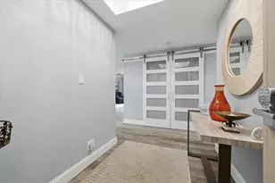 1501 Gulf Blvd, Clearwater Beach, FL 33767 - Photo 4