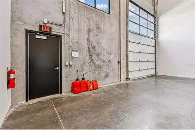 6500 Motor Enclave Way #213, Tampa, FL 33610 - Photo 8