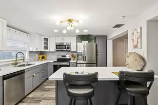 3111 Finch Dr, Holiday, FL 34690 - Photo 8