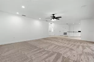 1106 Hummingbird Ln, Brandon, FL 33511 - Photo 8