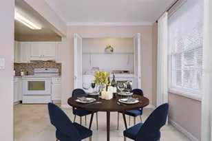 13693 Orange Sunset Dr, Tampa, FL 33618 - Photo 10