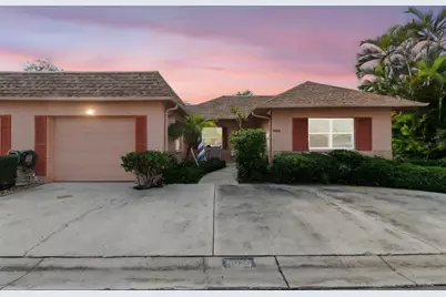 9026 Golden Horseshoe Drive, Seminole, FL 33777 - Photo 1