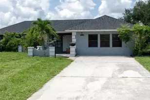 706 E 4th St, Lehigh Acres, FL 33936 - Photo 2