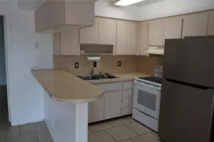 6266 1st Ave S, Saint Petersburg, FL 33707 - Photo 4