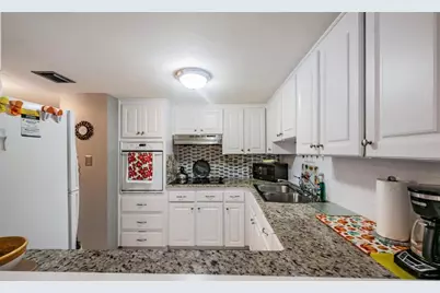 2000 World Parkway Boulevard #15, Clearwater, FL 33763 - Photo 12