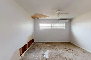 14906 N Bayshore Dr, Madeira Beach, FL 33708 - Photo 48