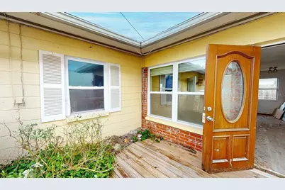 14906 N Bayshore Drive, Madeira Beach, FL 33708 - Photo 2