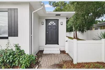 5517 Gulfport Boulevard S #5517, Gulfport, FL 33707 - Photo 2