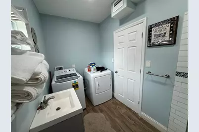 7050 48th Street N, Pinellas Park, FL 33781 - Photo 8