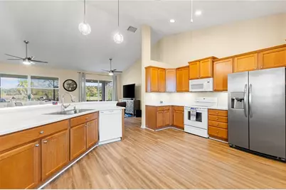 4247 70th Street Circle E, Palmetto, FL 34221 - Photo 4