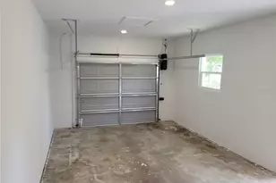 105 Forest Park Ave, Temple Terrace, FL 33617 - Photo 24