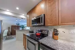 11605 3rd St E, Treasure Island, FL 33706 - Photo 14