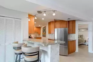 11605 3rd St E, Treasure Island, FL 33706 - Photo 14
