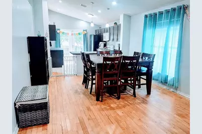 755 Cape Cod Circle, Valrico, FL 33594 - Photo 4