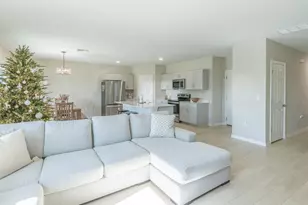 34284 Verbena St, Wesley Chapel, FL 33545 - Photo 12