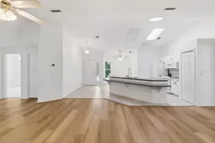 35003 Silver Oak Dr, Leesburg, FL 34788 - Photo 14