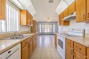 18664 White Pine Cir, Hudson, FL 34667 - Photo 8