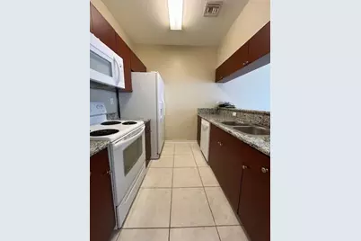 2002 E 5th Avenue #302, Tampa, FL 33605 - Photo 4