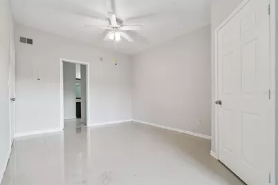 4304 Bayside Village Drive #103, Tampa, FL 33615 - Photo 12