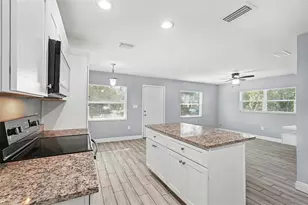 1802 E Wood St, Tampa, FL 33604 - Photo 8