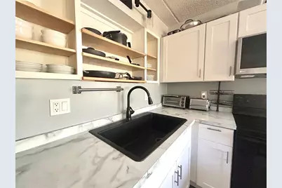 2275 62nd Avenue N #101, Saint Petersburg, FL 33702 - Photo 6