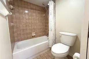 2275 62nd Ave N, Saint Petersburg, FL 33702 - Photo 14