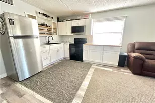 2275 62nd Ave N, Saint Petersburg, FL 33702 - Photo 8