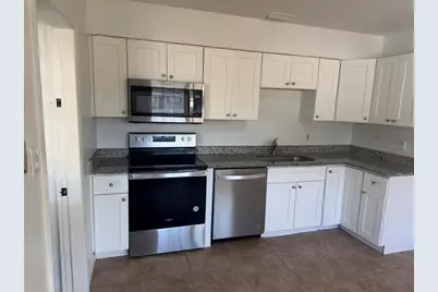 10935 N 14th Street, Tampa, FL 33612 - Photo 4