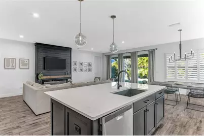 5905 Silver Sun Drive, Apollo Beach, FL 33572 - Photo 18