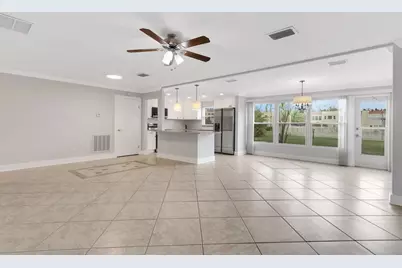 114 Dogwood Circle #114, Seminole, FL 33777 - Photo 10