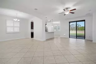 12156 Creek Preserve Dr, Riverview, FL 33579 - Photo 8