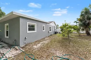7114 Mintwood Ct, Tampa, FL 33615 - Photo 22