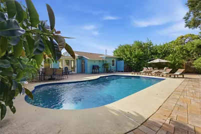 1249 Essex Drive N, Saint Petersburg, FL 33710 - Photo 22