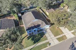 3729 Hollow Wood Dr, Valrico, FL 33596 - Photo 2