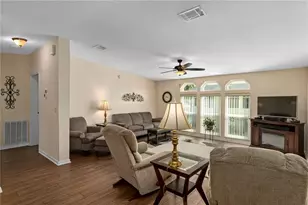 37546 Lilly Bea Ave, Zephyrhills, FL 33541 - Photo 12