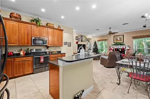 26334 Lawrence Ave, Wesley Chapel, FL 33544 - Photo 12