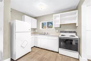 1012 Granville Ct N, Saint Petersburg, FL 33701 - Photo 40
