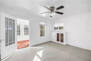 1012 Granville Ct N, Saint Petersburg, FL 33701 - Photo 22