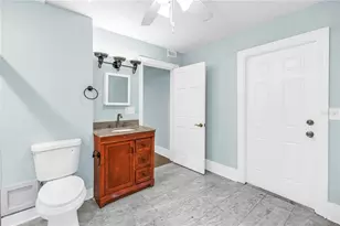 1012 Granville Ct N, Saint Petersburg, FL 33701 - Photo 16