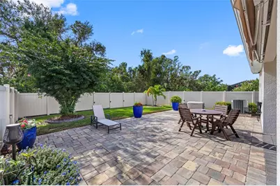 5513 Los Robles Court, Palmetto, FL 34221 - Photo 32
