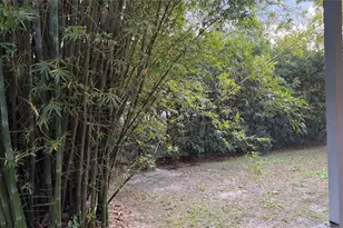 18835 Maisons Dr, Lutz, FL 33558 - Photo 14